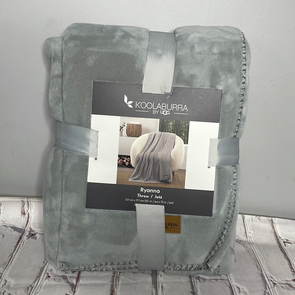 Koolaburra by UGG Soft Fleece Throw